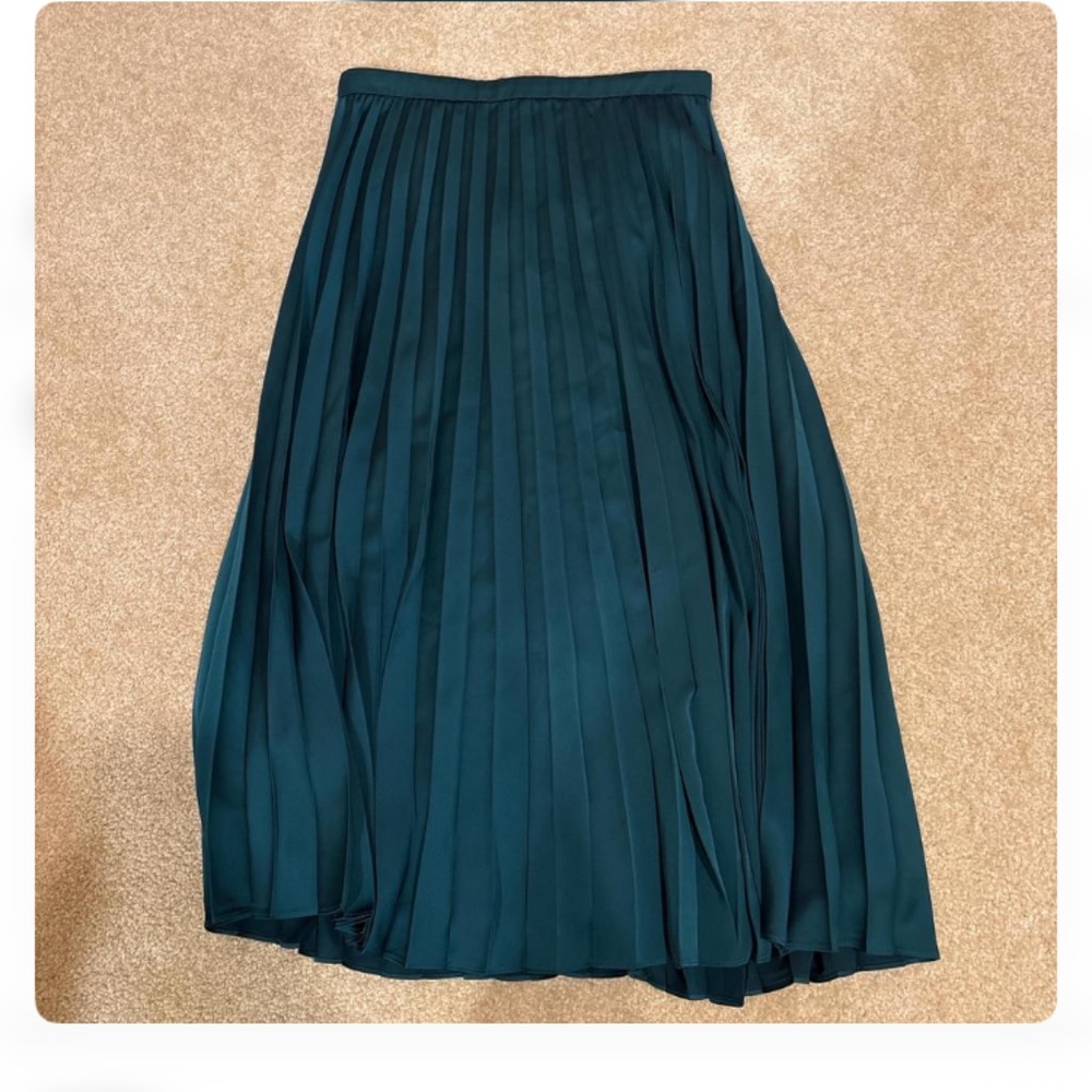 J Crew Green Pleated Midi Skirt